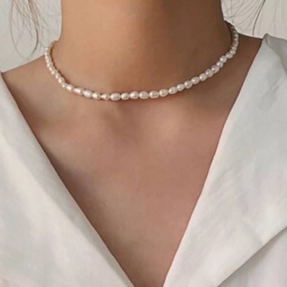 KATE SPADE • Freshwater Pearl Drop Heart Toggle Choker Necklace - Picture 2 of 3